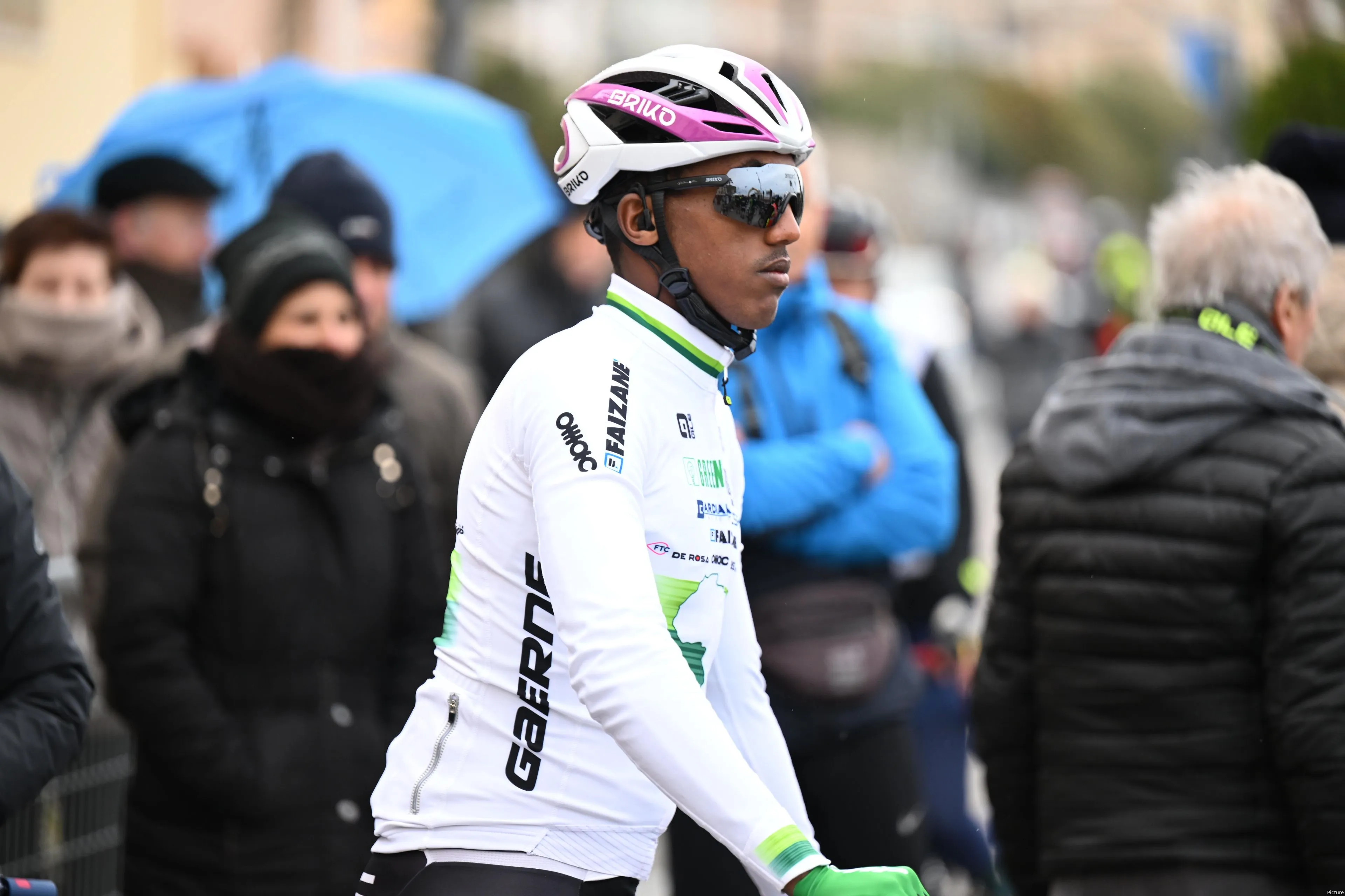 Henok Mulubrhan suffers left collarbone fracture in heavy fall during